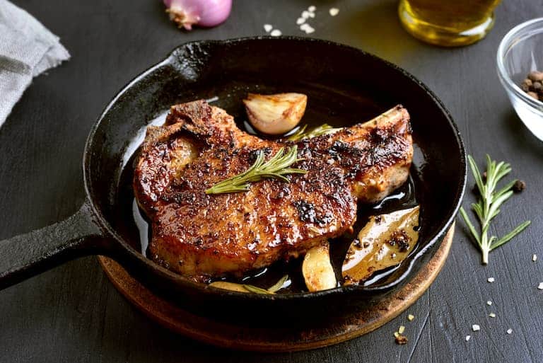 How To Cook With a Cast Iron